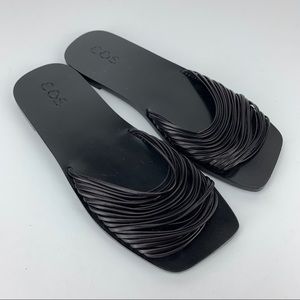 COS sandals leather and wood women’s size 6 black